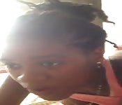 Hermosa negra colombiana enseñando su culo